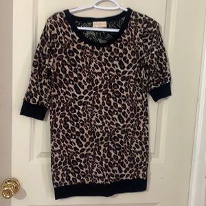 Leopard print half sleeve top